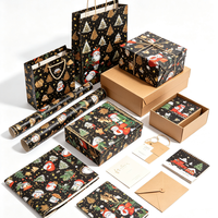 Papier d'emballage de Noël élégant à motif floral épais sur fond foncé, collection vintage, design artistique festif, rouleaux de papier cadeau