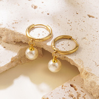 Ensemble de bijoux pour femmes DS Design en acier inoxydable plaqué or 18 carats avec perles, collier, bracelet et bague, résistant à l'eau - pour mariage et fête