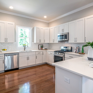 Juego de Muebles de Cocina de Madera de Indonesia 2025, Incluye Fregadero, Bisagras, Correderas para Cajones, Tratamientos de Superficie de Laca Acrílica, Gabinetes de Isla - Product Image 2