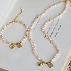 Collier baroque luxueux avec perles d'eau douce naturelles, brise de printemps de dix miles - Produit de luxe léger et tendance - Product Image 4