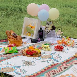 Tapis de pique-nique de camping en plein air imperméable lavable à ultrasons multifonctionnel antidérapant - Product Image 4