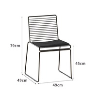 Ensemble table et chaises d'extérieur style nordique en rotin empilable avec structure métallique, idéal pour les salons de thé et les balcons (parfait pour Instagram)
