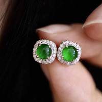 Kadınlar için Yeşil Kabaşon Halo Saplama Küpe, 11mm, Beyaz Altın Kaplama Pirinç Kübik Zirkonya Pave, Vintage