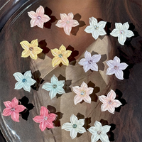 30 pièces de breloques florales en résine pour ongles, ornements en strass floraux, breloques 3D en forme de fleur à cinq pétales, décorations pour manucure