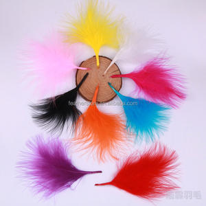 Venta al por mayor barato 30 colores en stock suelta a granel Turquía sangre marabú pluma para la decoración de la fiesta de Carnaval - Product Image 6