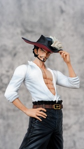 Figurines d'action de Dracule <span class=keywords><strong>Mihawk</strong></span> en une seule pièce, nouveau style, haute qualité, cape blanche, poupée de collection, cadeau en gros - Product Image 6