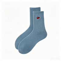 Chaussettes montantes côtelées brodées de fruits OEM OEKO-TEX pour femmes, couleur unie, broderie de fruits mignonne, chaussettes décontractées, cadeau, vente en gros