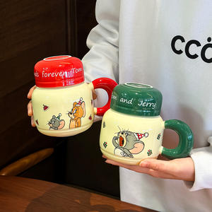 Taza de Cerámica de Tom y Jerry con Tapa y Asa, Diseño de Dibujos Animados Rojo, Regalo para Niños y Niñas, Primavera 2025 - Product Image 3