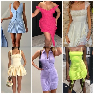 MELODY เสื้อผ้ามือสองแบบใหม่ คละแบบ ชุดผู้หญิง กางเกง เสื้อแจ็คเก็ต เสื้อยืด เดรส คละแบบ - Product Image 4