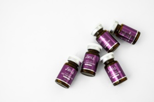 Injection de <span class=keywords><strong>Glutathion</strong></span> Bella 5ml avec Acide Tranexamique et Niacinamide pour Blanchiment de la Peau et Détoxification - Product Image 2