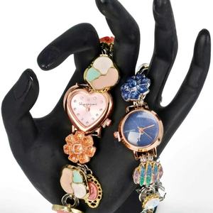 Reloj de Pulsera Acrílico con Dijes Coloridos, Estilo Retro, Tono Dorado, Cuarzo, Ecológico, para Mujer, Uso Diario, Regalo, Joyería - Product Image 1