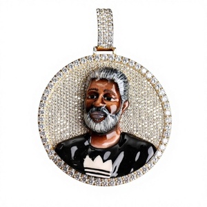 Colgante Personalizado de Oro de 14K con Diamantes Cultivados en Laboratorio, Retrato de Hombre, Camisa Negra, Estilo Hip Hop, Certificado IGI, Unisex - Product Image 1