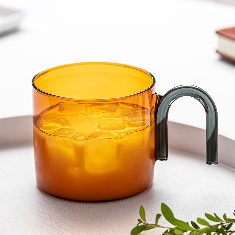 Оптовая продажа, Лидер продаж, матовая холодная градиентная цветная матовая стеклянная чашка, пивные кружки, сублимационные стаканы 16 унций с ручкой