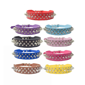 Nuevo Diseño Collar para Perro Estilo Punk Duradero con Remaches de Púas de Bronce, Material de Aleación de Cuero Anti-Mordida, Patrón Sólido, Correas y Collares para Mascotas - Product Image 1
