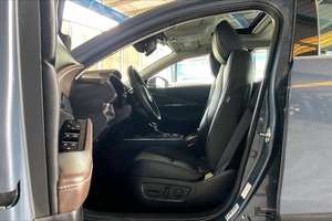 Compre Ahora Autos Usados: <span class=keywords><strong>Mazda</strong></span> CX-30 TREND SUV 2025, Listo para Enviar - Product Image 6