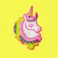 Kaos Streetwear Kartun Wanita dengan Patch Unicorn yang Menarik