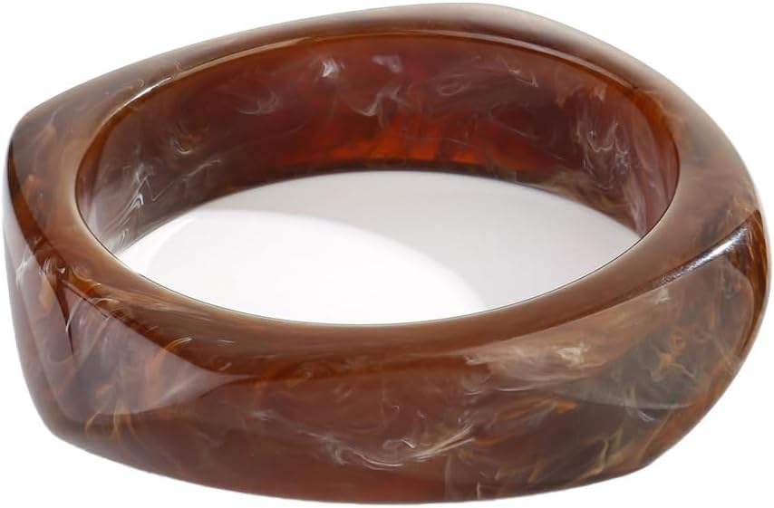 สีน้ำตาล