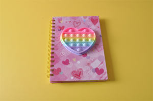 Vente en gros de couverture personnalisée A5 en silicone pour carnet Spiral <span class=keywords><strong>Pop</strong></span> Fidget Notebook <span class=keywords><strong>Pop</strong></span> <span class=keywords><strong>It</strong></span> Notebook - Product Image 2