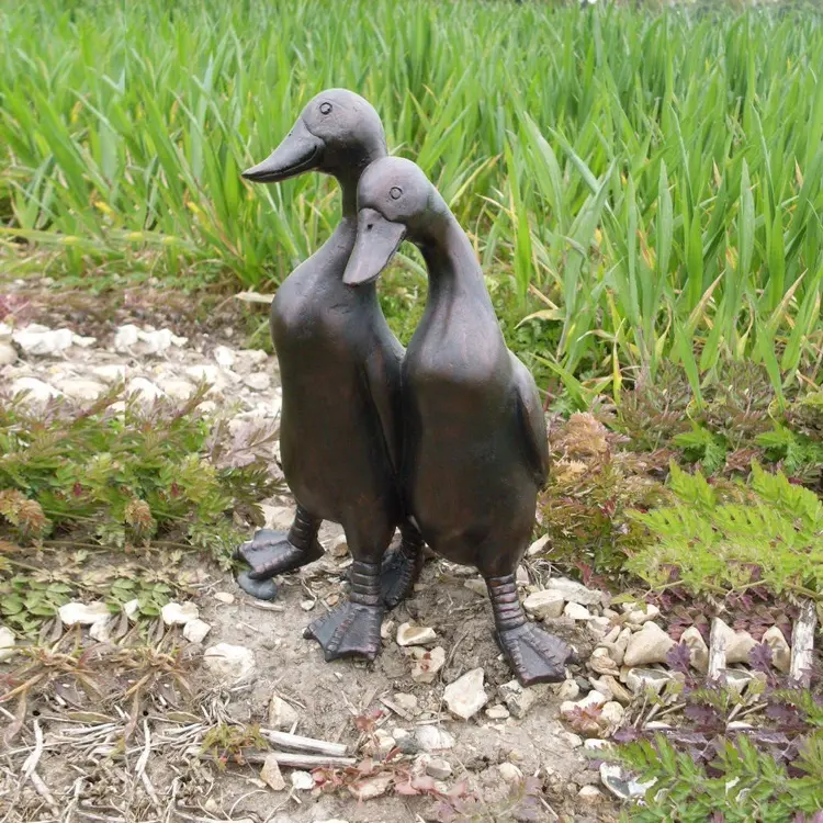 Outside modern garden decor small animal sculpture bronze duck