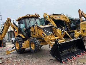 Chargeuse-pelleteuse Caterpillar 420F 4x4 à roues, multifonctionnelle, avec peu d'heures de fonctionnement - Product Image 4