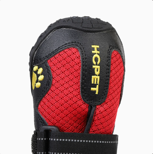 Lindos Zapatos para Perro Impermeables y Transpirables para Exteriores con Dos Tiras Reflectantes, Suelas Resistentes Antideslizantes (Cuero y Goma), Juego de 4 Piezas - Product Image 1