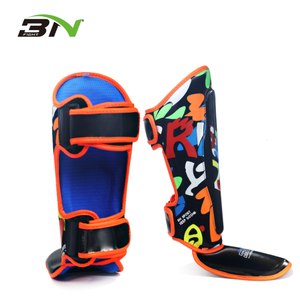 <span class=keywords><strong>Protège</strong></span>-tibias pour enfants en gros, <span class=keywords><strong>protège</strong></span>-tibias personnalisés en cuir PU, MMA, kickboxing, protection des jambes et des pieds, structure de <span class=keywords><strong>protège</strong></span>-tibias de <span class=keywords><strong>boxe</strong></span> - Product Image 3