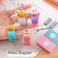 Mini Agrafeuse Manuelle Portable Mignonne à Motif Dessin Animé avec N°. Porte-clés créatif pour étudiants et bureau, capacité de 10 agrafes et 400 feuilles