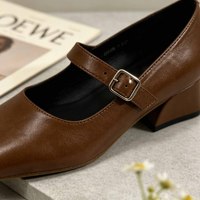Chaussures Mary Jane en cuir léger de haute qualité, tendance et élégantes, sur mesure