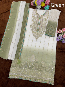 Ensemble Sharara Gharara Kurti brodé traditionnel en soie, magnifique tenue ethnique indienne et pakistanaise de créateur, robe pakistanaise. - Product Image 3