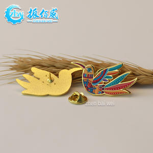 Üreticinin ücretsiz tasarım emaye Pin yaratıcı serin renkli kuşlar çiftin broş özelleştirilmiş çinko mineli yaka rozeti özelleştirilmiş - Product Image 5