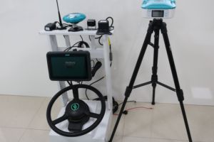 เครื่องรับสัญญาณ GNSS, RTK, ระบบระบุตำแหน่งความแม่นยำสูง, ระบบนำทางสำหรับรถแทรกเตอร์ - Product Image 4