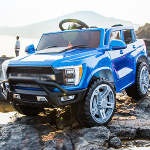 Direction à prise en main et fonction de démarrage en douceur Voiture pivotante électrique en plastique pour enfants pour le plaisir de l'arrière-cour - Product Image 4