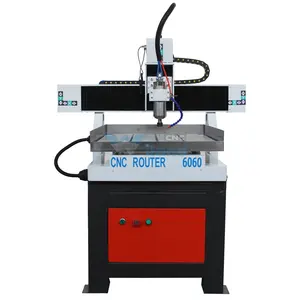 جهاز توجيه صغير CNC من طحن الألومنيوم 4040 6060 6090 ماكينة قطع ونقش المعادن بالقولبة CNC 1500W 2200W