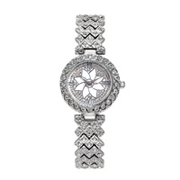 Jam Tangan Quartz Wanita Model Kecil Harum dan Anggun, Set Jam Tangan Gelang Berhias Berlian Motif Bunga, Jam Tangan Lengkap