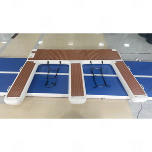 Plateforme de quai gonflable robuste DropStitch pour yacht avec échelles d'accès, tapis flottant pour piscine de yacht et parc de trampoline aquatique - Product Image 5