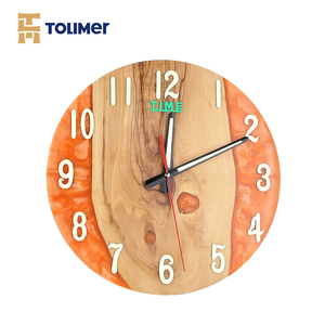 Orologio <span class=keywords><strong>da</strong></span> <span class=keywords><strong>parete</strong></span> <span class=keywords><strong>in</strong></span> <span class=keywords><strong>legno</strong></span> bianco di oliva artigianale <span class=keywords><strong>in</strong></span> resina epossidica <span class=keywords><strong>in</strong></span> <span class=keywords><strong>legno</strong></span> personalizzato orologio decorativo per la casa - Product Image 1
