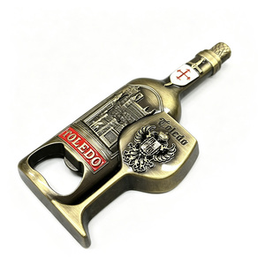 Abridor de Botellas Magnético Vintage de Metal con Forma de Botella de Vino de Madrid <span class=keywords><strong>Toledo</strong></span>, Souvenir de Aleación de Zinc, Adhesivo para Refrigerador, Decoración de Monumento Urbano - Product Image 3