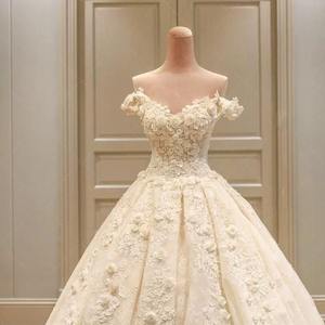 Vestido de Novia de Lujo con Cola Real, Bordado Vintage Personalizado, Cuello Alto, Manga Tres Cuartos, Blanco 2026, con Lentejuelas - Product Image 2