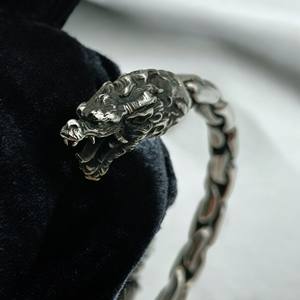 สร้อยข้อมือมังกรอ้วนสำหรับผู้ชายสัตว์ในตำนานทำด้วยมือ925เครื่องประดับเงินสเตอร์ลิงสีดำโรเดียมชุบได้รับการรับรองนอร์ส - Product Image 2