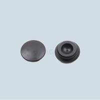 Bouchon en caoutchouc TA1250406R0 (D=12.5 L=4) pour Juki DDL-8100E, DDL-8500, DDL-8700, DDL-9000, DDL-9000A, DDL-9000B, DDL-9000C-F