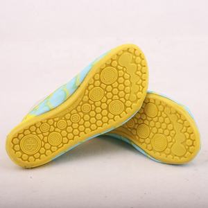 Chaussures aquatiques à séchage rapide pour enfants, chaussures de plage pieds nus pour garçons, chaussures de yoga pour filles, chaussures de piscine - Product Image 4