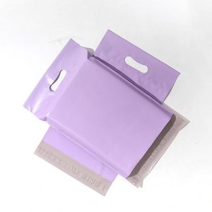Light Purple Easy-to-Carry Blank Poly Mailer with Handle Screen Printing T-Shirt Bag for Shoes Shipping and Mailing - Product Image 2