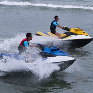 Nuova Moto d'Acqua Jet Ski a Prezzo Economico 1400cc per 1-3 Adulti, Motore a 4 Tempi, Velocità Massima 80km/h, Potente Motoscafo in Vendita Prodotto in Cina - Product Image 4