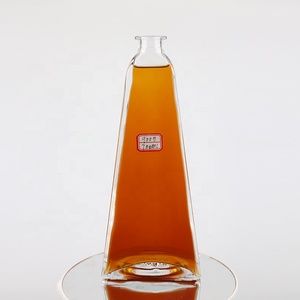 Hình Tam Giác 700Ml Chai Thủy Tinh 500Ml 620Ml 750Ml Chai Thủy Tinh Trong Suốt Rượu Vodka Kẹo Cao Su Brandy Bourbon - Product Image 1