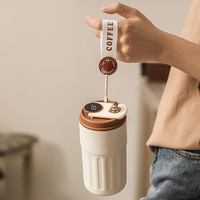 Mug intelligent 15oz 450ml avec affichage LED de la température, couvercle, contrôle intelligent de la température, cordon et isolation sous vide pour les voyages