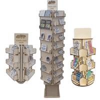 Présentoir rotatif en bois pour aimants de réfrigérateur, autocollants, cartes-cadeaux et cartes postales Ray Custom