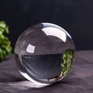 Exquisito Trofeo de Bola de Cristal K9 Blanca de Lujo con Diseño Interior Grabado con Láser para Decoración de Lámparas Mágicas y Accesorios de Fotografía - Product Image 1