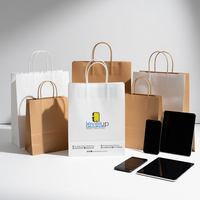 Sacs en kraft écologiques personnalisés pour accessoires mobiles, emballage d'écouteurs, sacs cadeaux de luxe en forme de cœur, échantillon de logo prêt à l'emploi