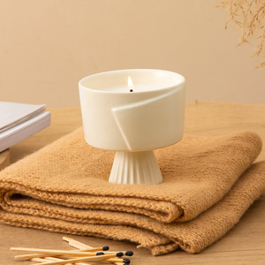 Support de bougie en céramique nordique vide, forme personnalisée, pour décoration intérieure ou cadeau - Product Image 2