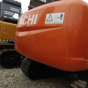 Pelle sur chenilles haute performance HITACHI ZX200 d'occasion avec moteur ISUZU et moteur Hitachi fabriquée au Japon - Product Image 6